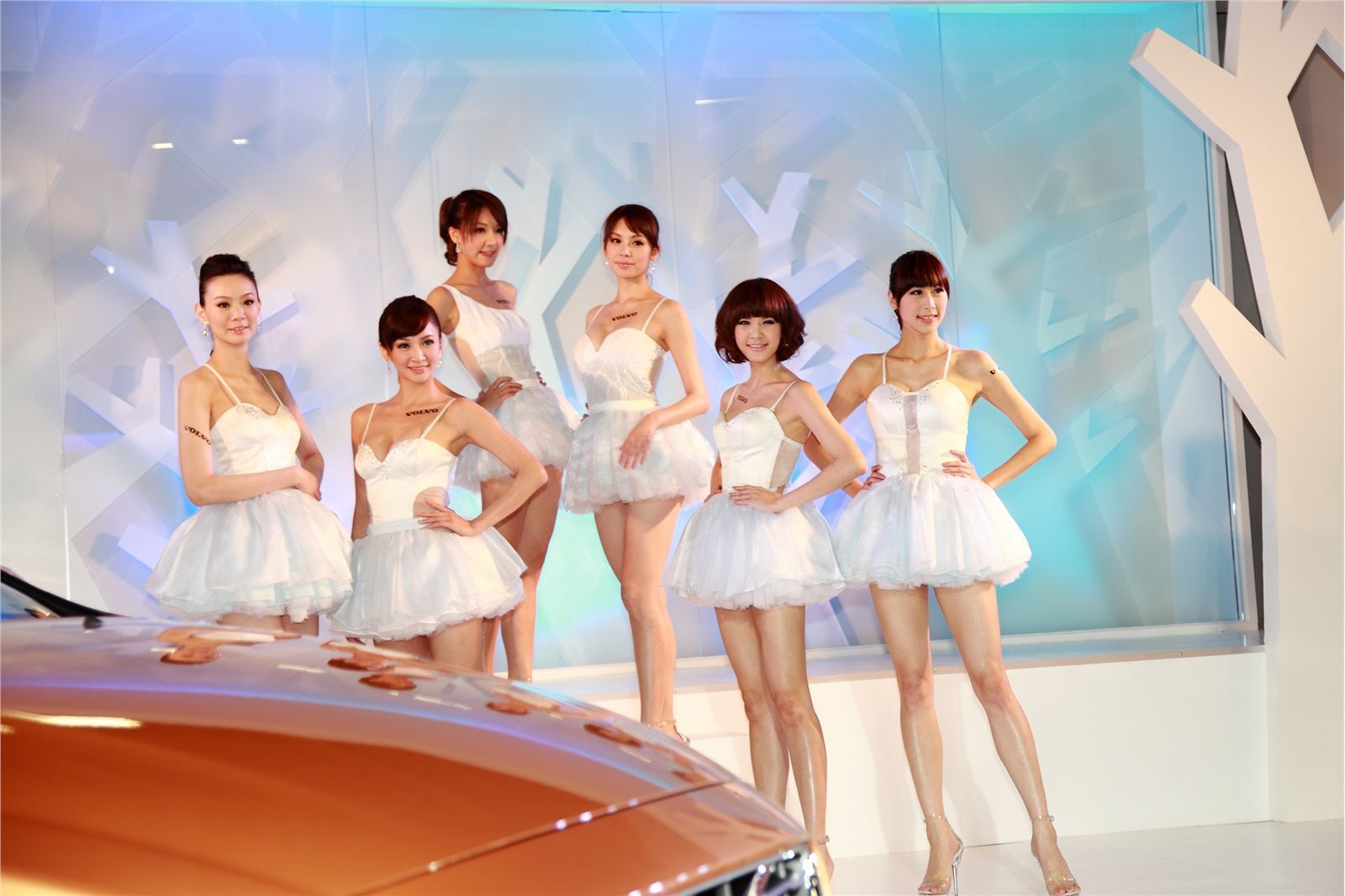 2012 model auto show shows a collection of beautiful women